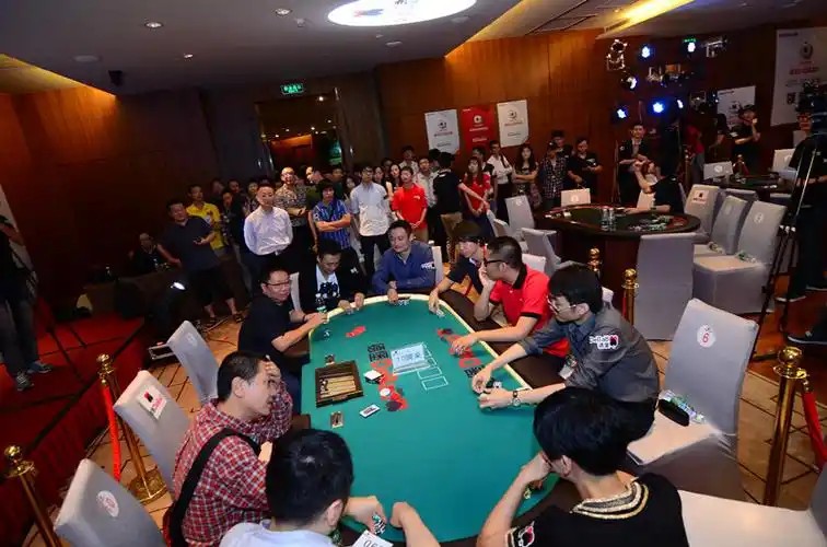 德扑比赛奖金分配 德扑比赛的筹码是自己的吗